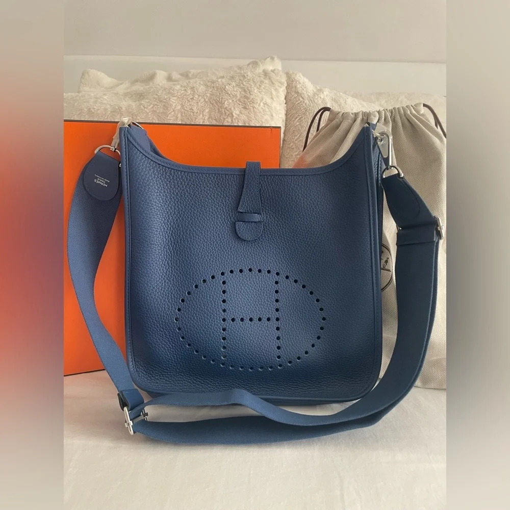 2025 Hermès Evelyne III 29 PM Bleu Tie Taurillon Clémence Leather Crossbody Bag